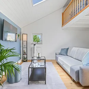 Apartment Apart21 - Blue - Maisonette - Netflix - Parking - Near Audi, Ingolstadt