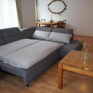 https://eleganz-trifft-warme-stilvolle-wohnung-in.dresdenhotels.net