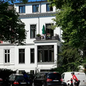 https://von-deska-townhouses-the-white-house.hamburg-hotels-de.com