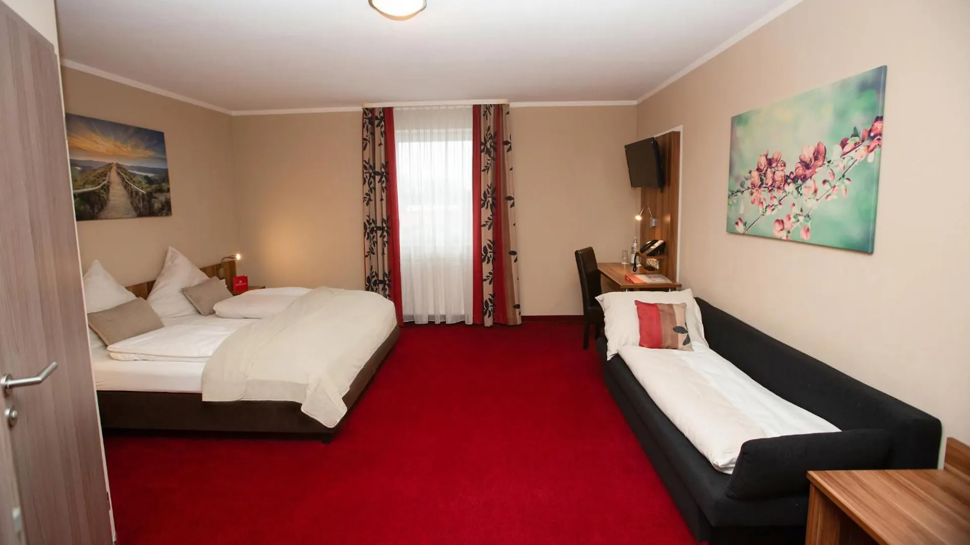 Auwald Hotel Ingolstadt 3*,
